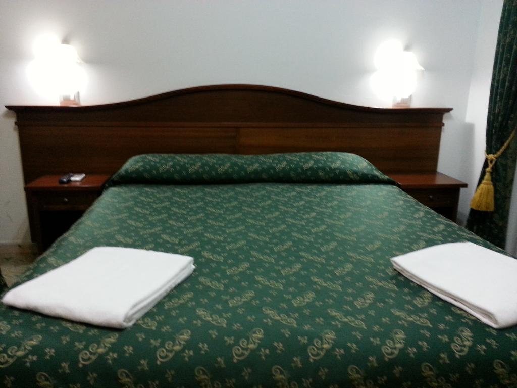 Guesthouse Alex II Ρώμη Εξωτερικό φωτογραφία