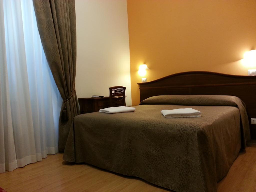 Guesthouse Alex II Ρώμη Εξωτερικό φωτογραφία