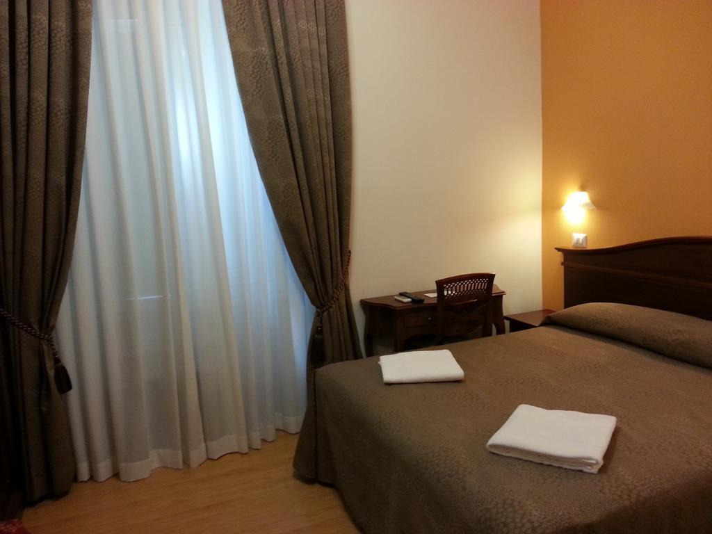 Guesthouse Alex II Ρώμη Εξωτερικό φωτογραφία