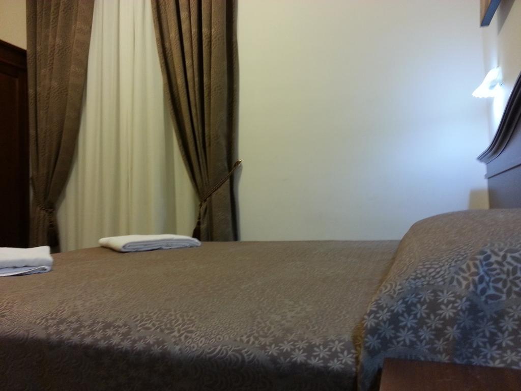 Guesthouse Alex II Ρώμη Εξωτερικό φωτογραφία